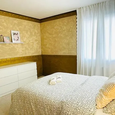 Maison Familiale Avec Jardin Holiday home Ozoir-la-Ferriere